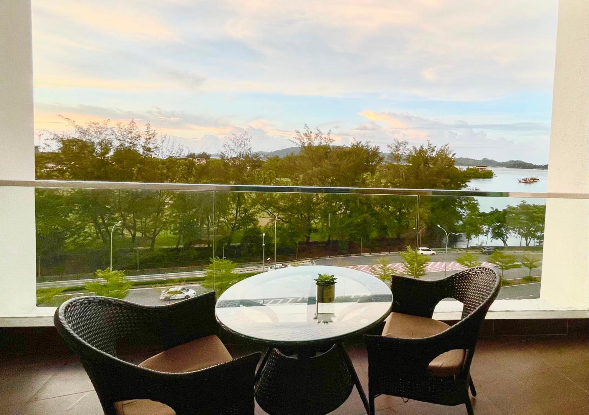 Margo Istay - The Loft Imago Kota Kinabalu Exterior foto