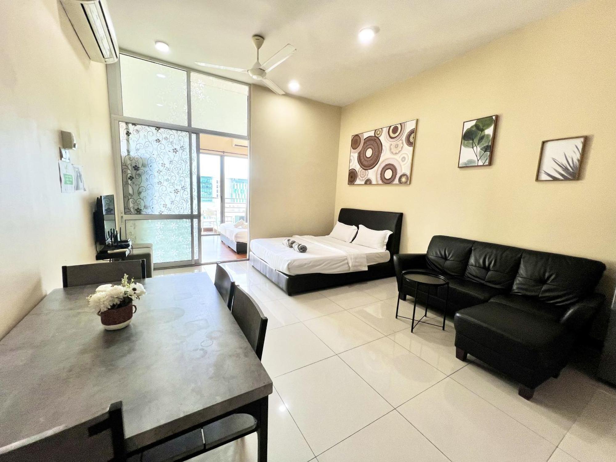 Margo Istay - The Loft Imago Kota Kinabalu Exterior foto