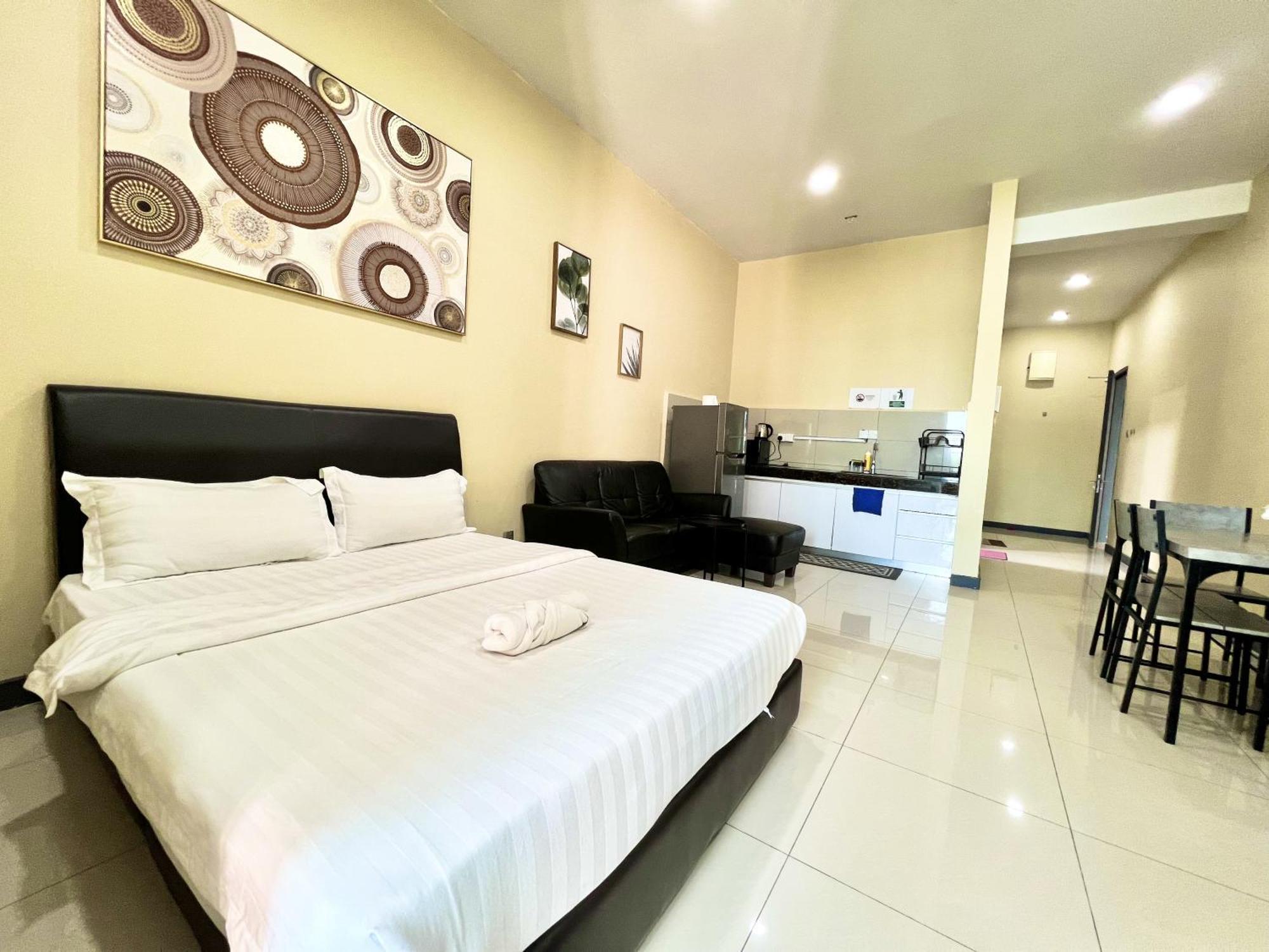 Margo Istay - The Loft Imago Kota Kinabalu Exterior foto